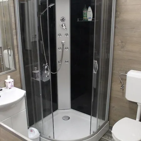 Boracs Winedeghaz 公寓