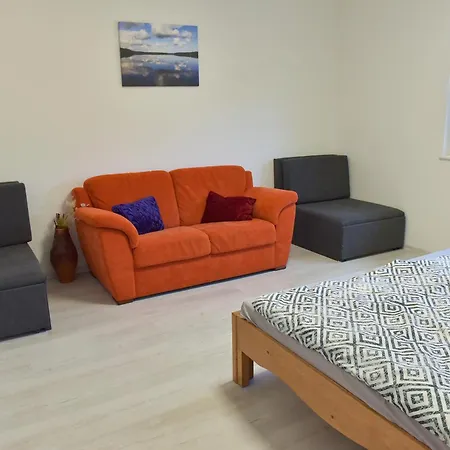 Boracs Winedeghaz Apartment *