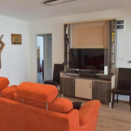 Boracs Winedeghaz 公寓 *