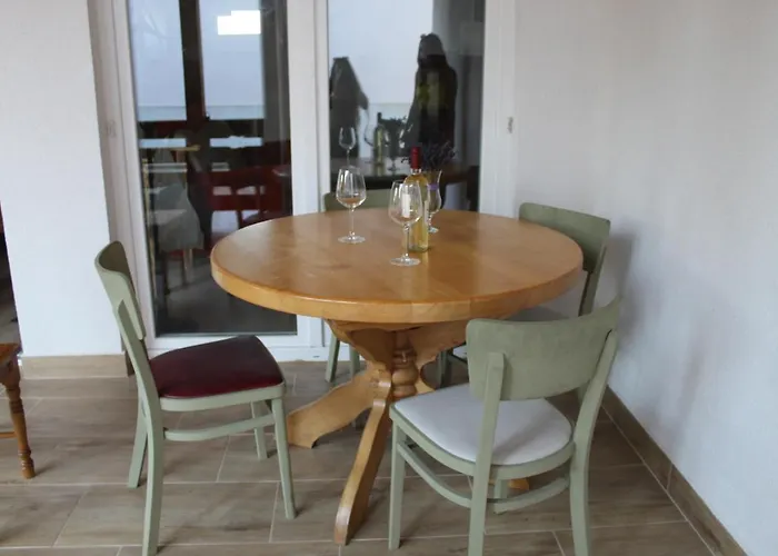 Boracs Winedeghaz Lägenhet